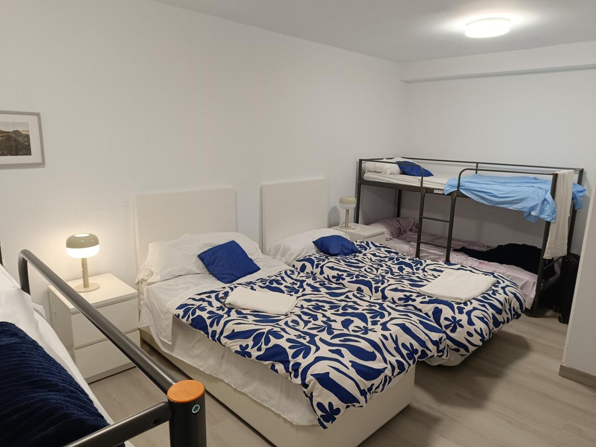 2-Centro Hab Compartida Masculina 8X Bed and Breakfast Madrid Exterior foto